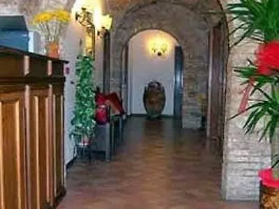팍스 3* 아시시